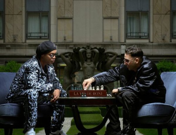 Heuss l'Enfoiré - Mitterrand